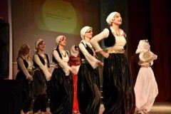 image015